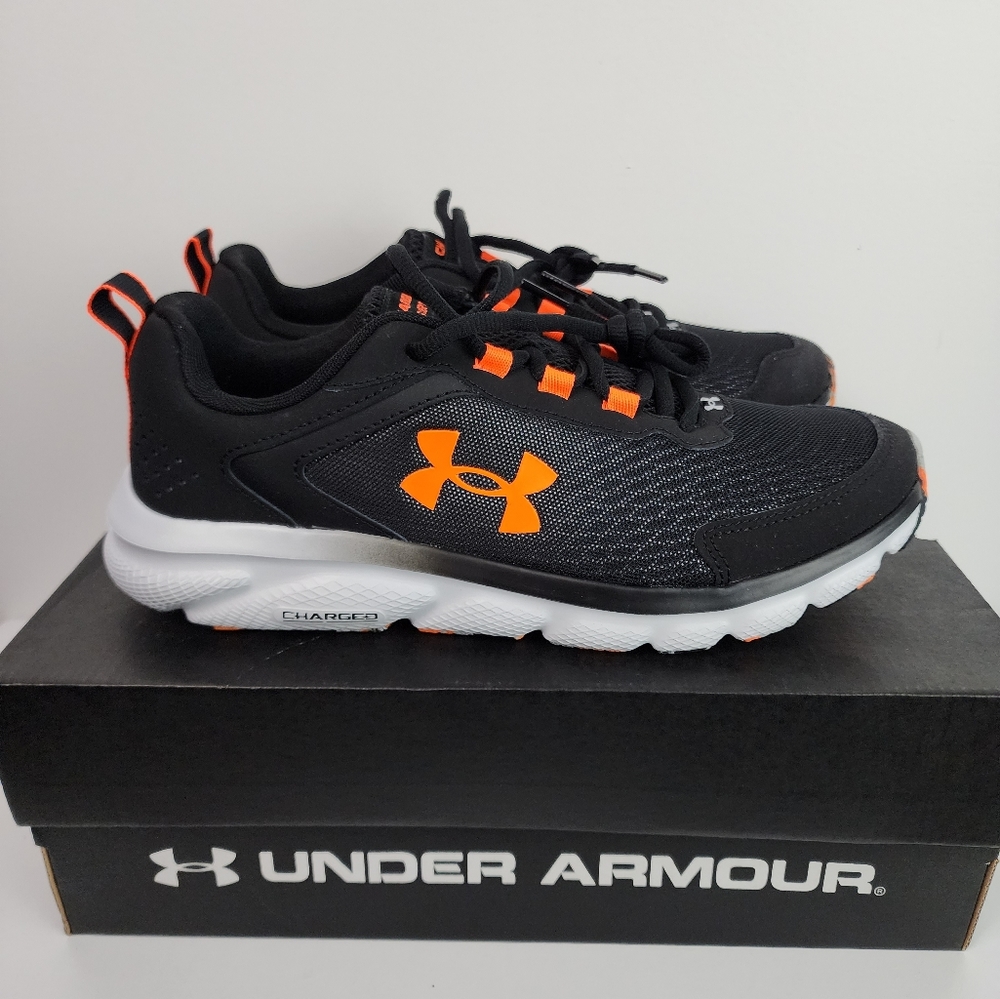 Under Armour Charged Assert 9 Marble Size 10. New With Box.